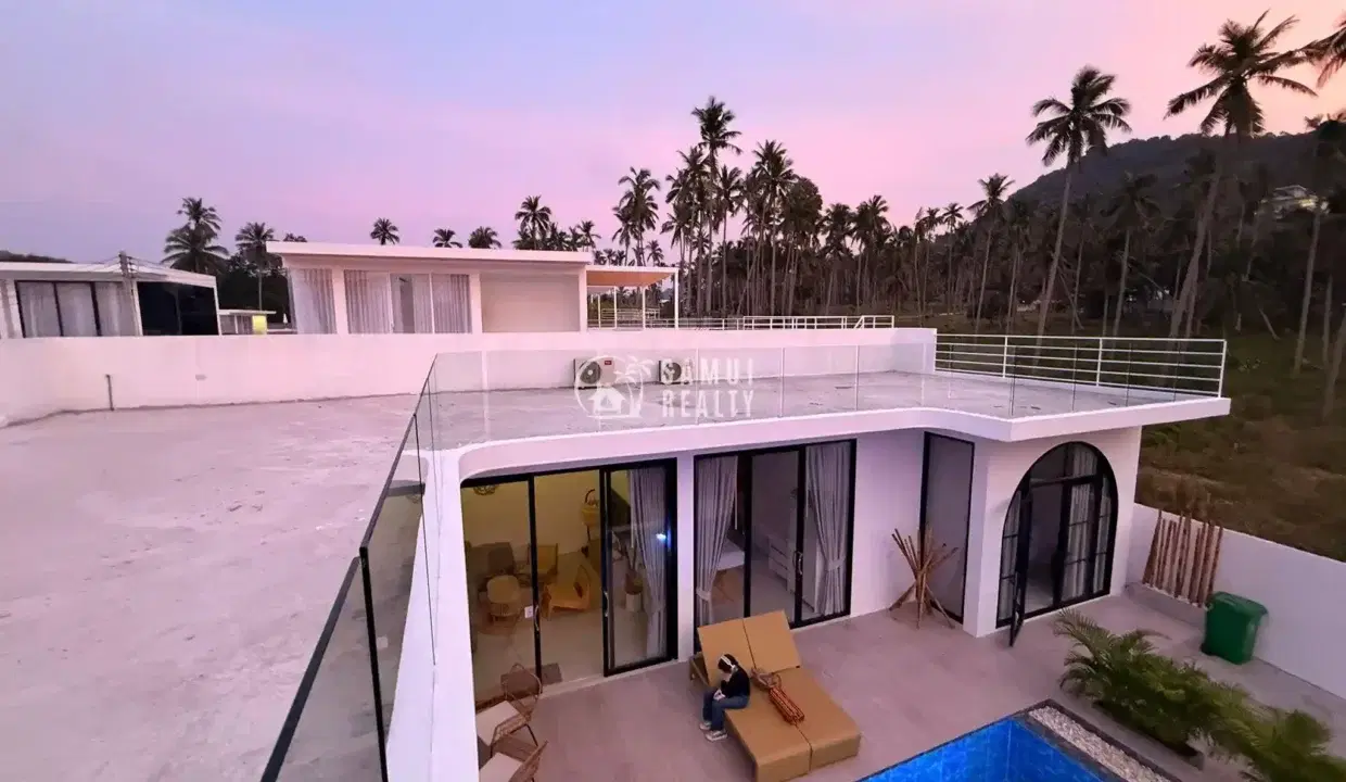Modern Tropical Retreat in Maenam