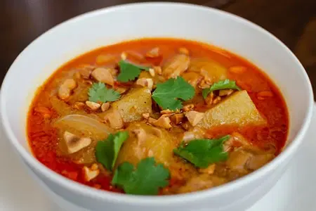 The 10 Best Dishes to Order in a Thai Restaurant in Koh Samui - Massaman Curry