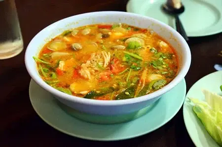 The 10 Best Dishes to Order in a Thai Restaurant in Koh Samui - Tom Yum Goong