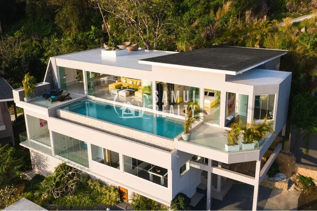 4BR Villa Chaweng Noi