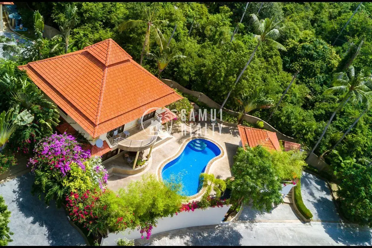 Spacious 4BR Pool Villa Plai Laem