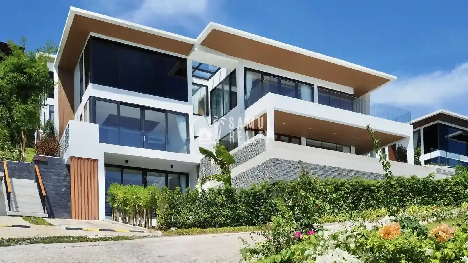 New Luxury Pool Villa Bang Por