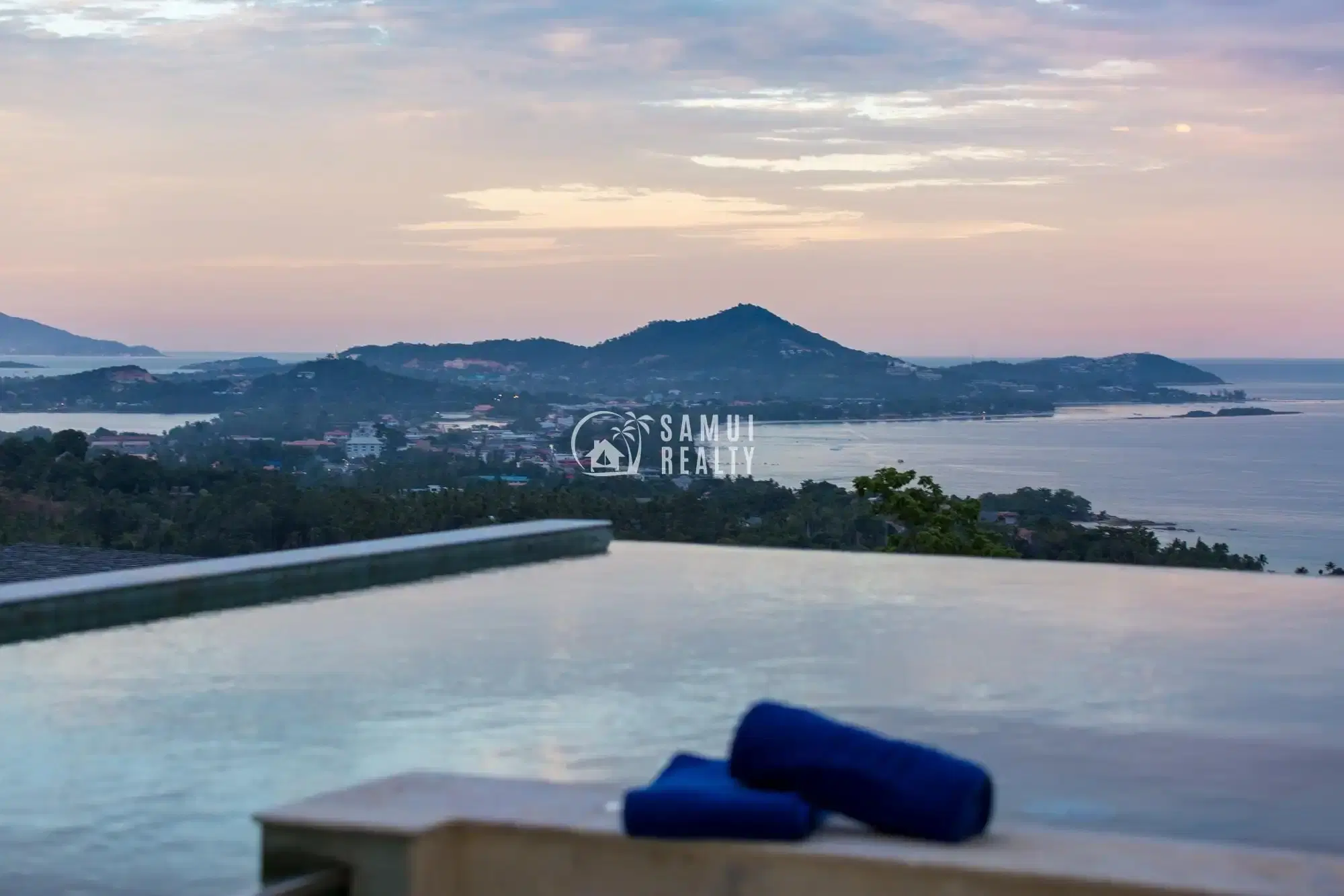Luxurious 3-Bedroom Pool Villa in Chaweng Noi, Koh Samui