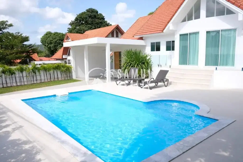 3-Bedroom Villa with Private Saltwater Pool in Bophut, Koh Samui