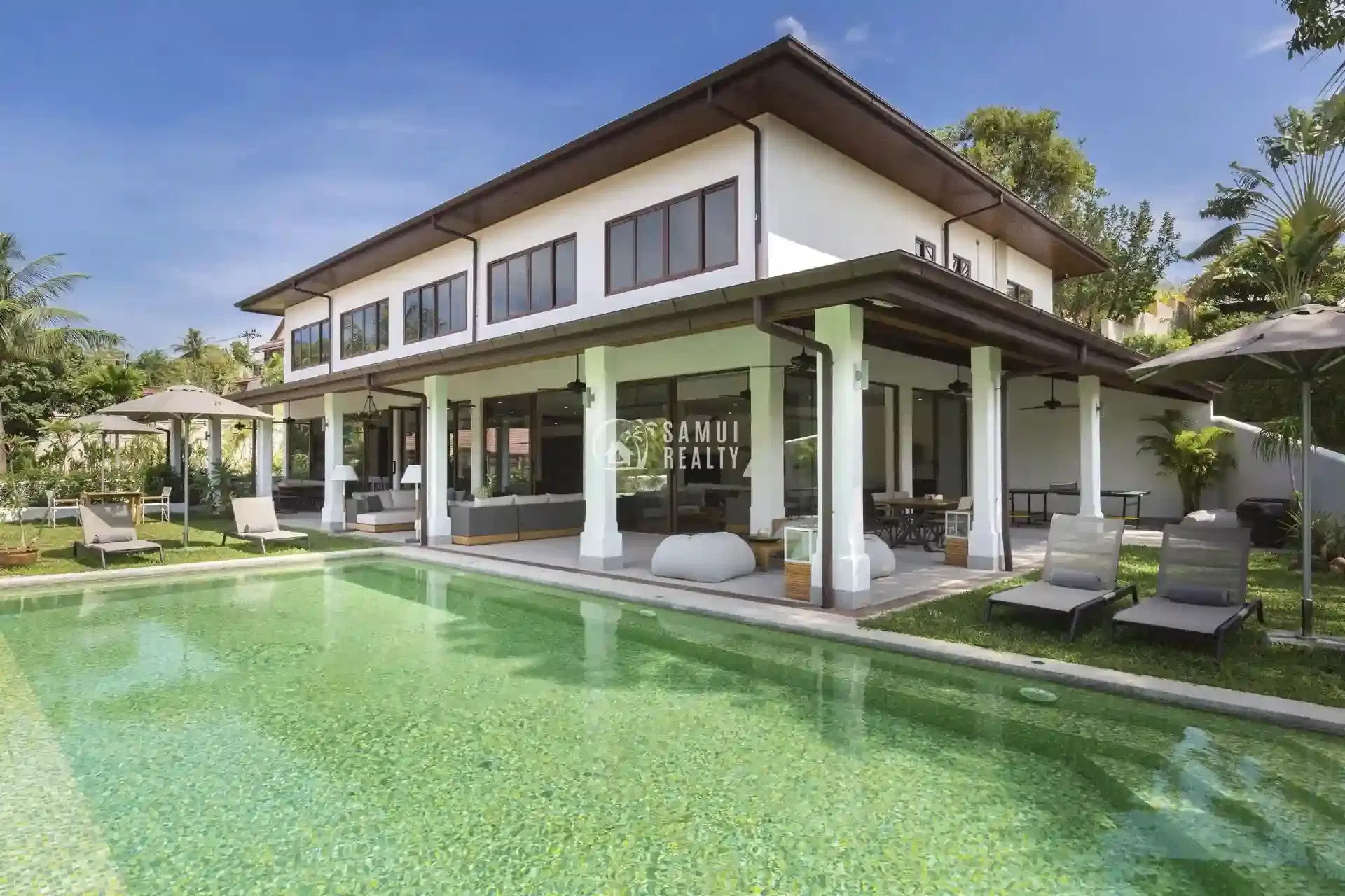 Chaweng: Luxurious 8BR Villa with Pool in Koh Samui