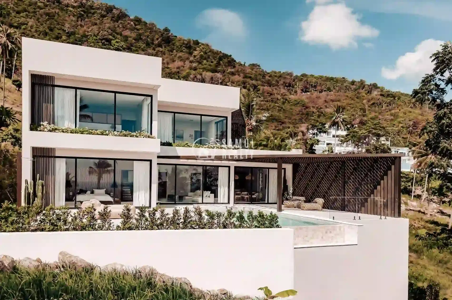 Luxurious Ban Tai Villa with Infinity Pool and Stunning Ocean Views